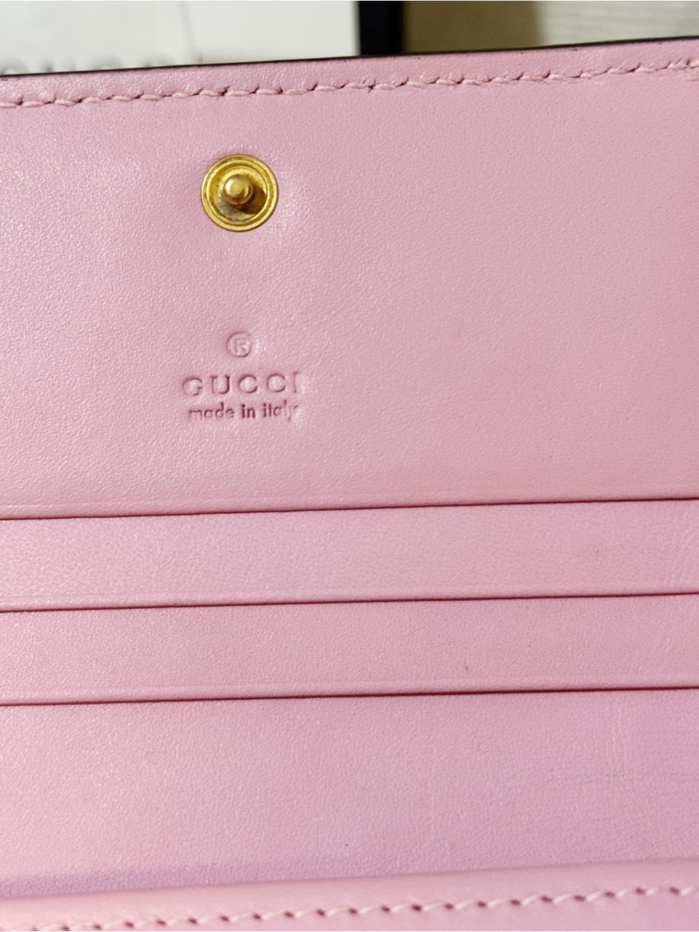 Gucci GG Supreme Strawberry Print Card Case Wallet with COA - Picture 10 of 17